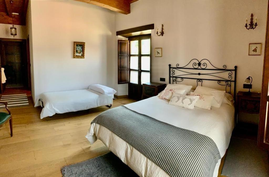 La Ribera De Pria Pensionat Villanueva de Pria Exteriör bild