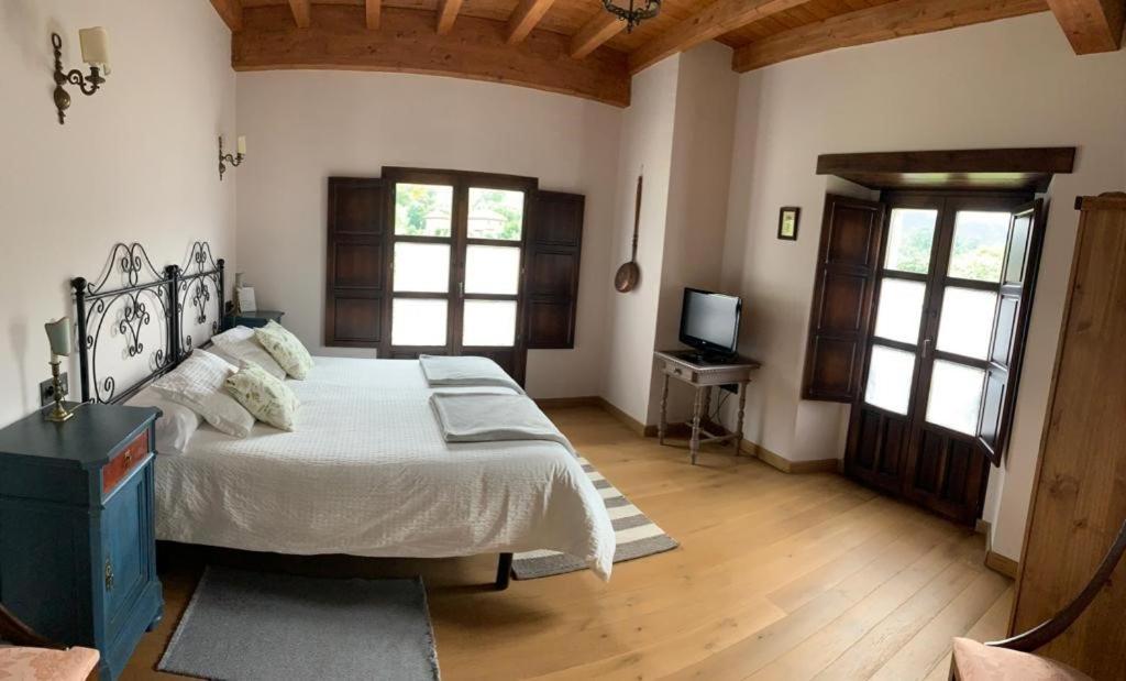 La Ribera De Pria Pensionat Villanueva de Pria Exteriör bild